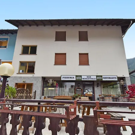 Appartamento Locazione Turistica Cesa Manzini-1 Canazei